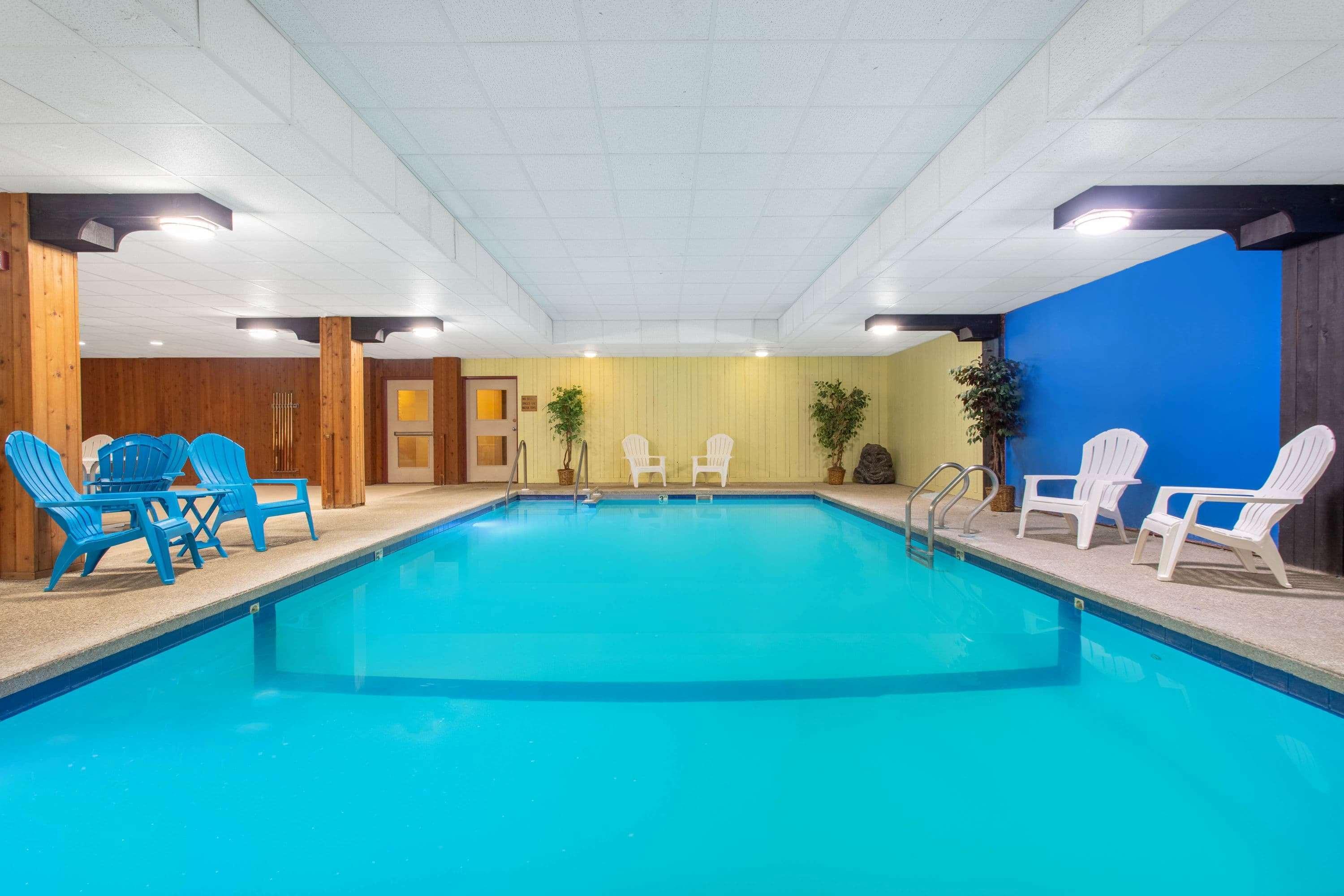 Clarion Pointe Rhinelander Downtown Hotel Exterior photo
