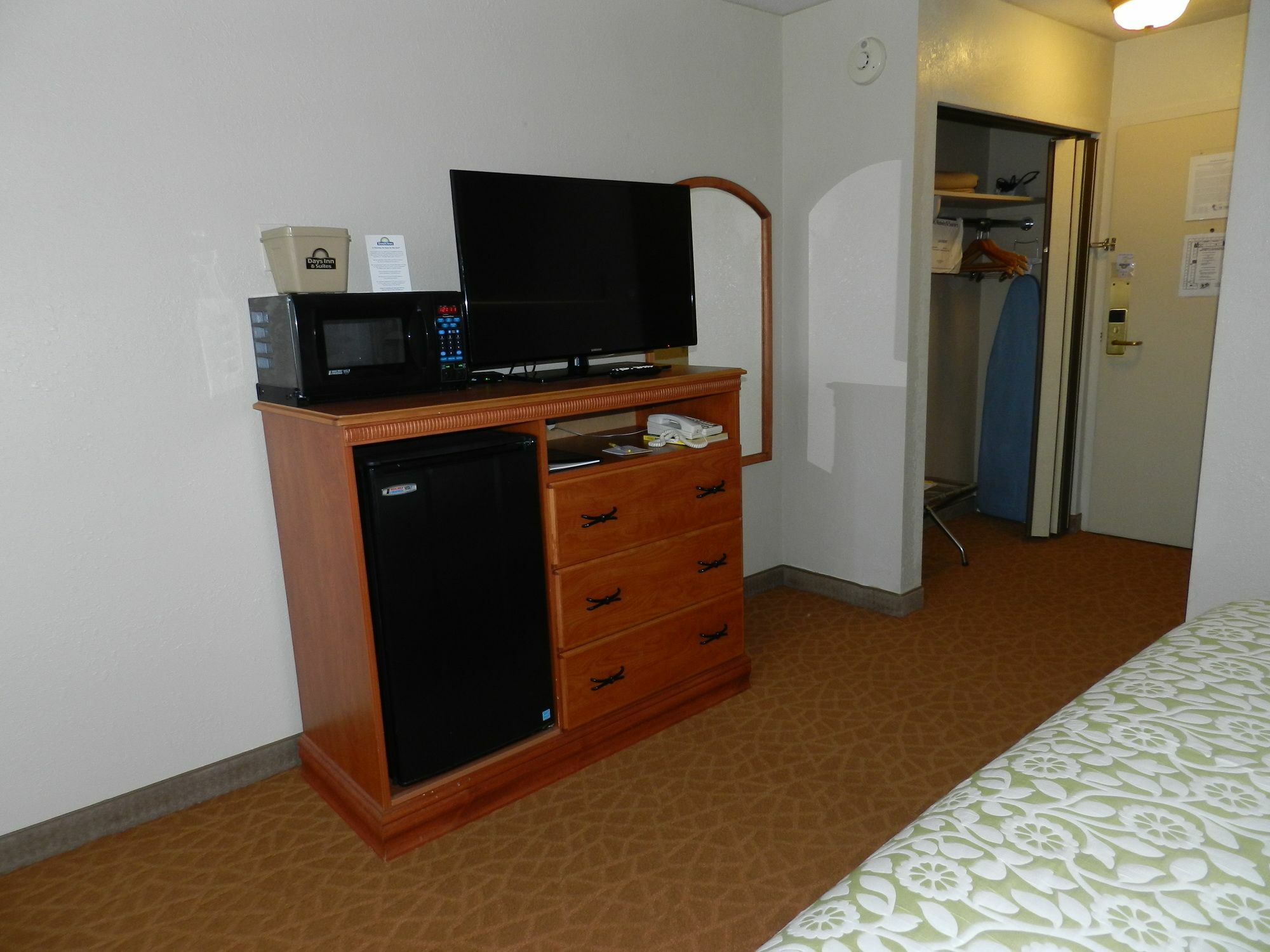Clarion Pointe Rhinelander Downtown Hotel Exterior photo